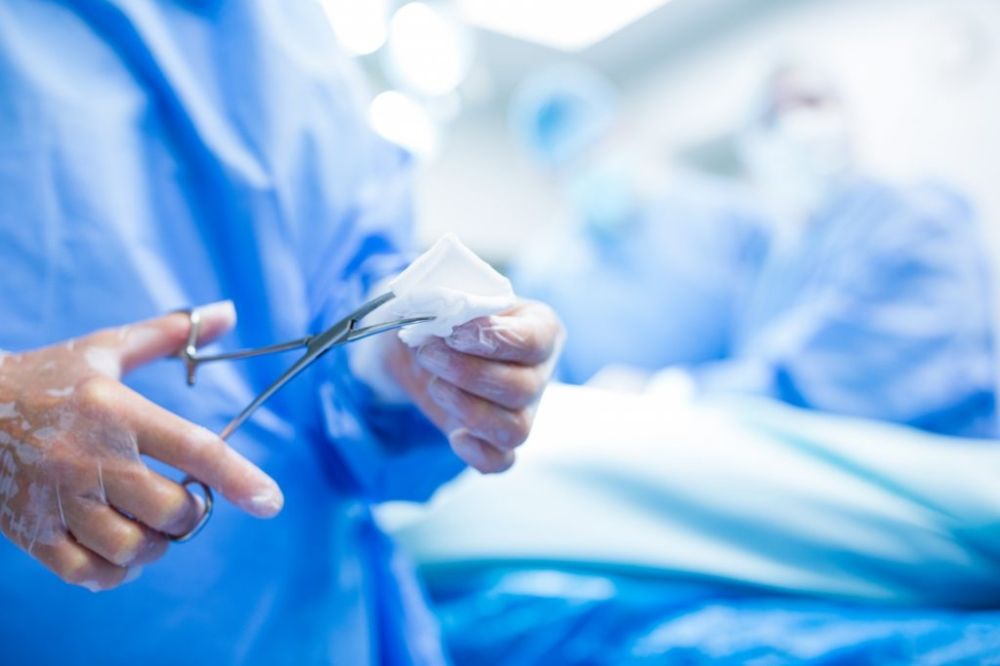 إنقاذ رضيعة ابتلعت جسمًا معدنيًا في تجمع مكة المكرمة الصحي