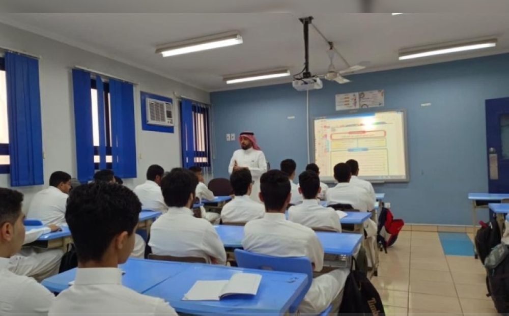 "التعليم" تُوقف نظام الانتساب لطلاب "سن الانتظام" وتعيد المنتسبين