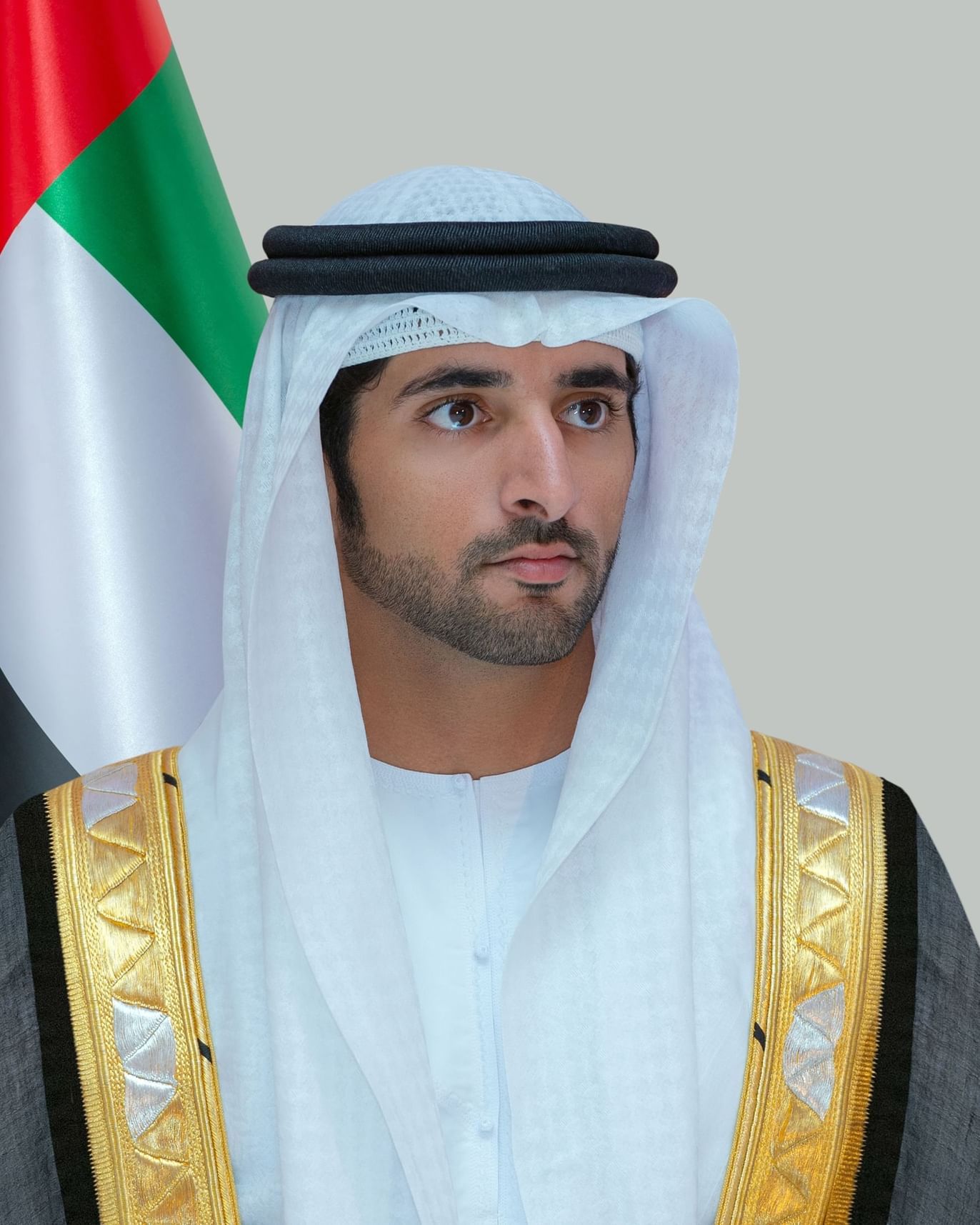 الامارات | حمدان بن محمد يصدر قراراً بتنظيم مزاولة منشآت المناطق الحرة لأنشطتها داخل دبي