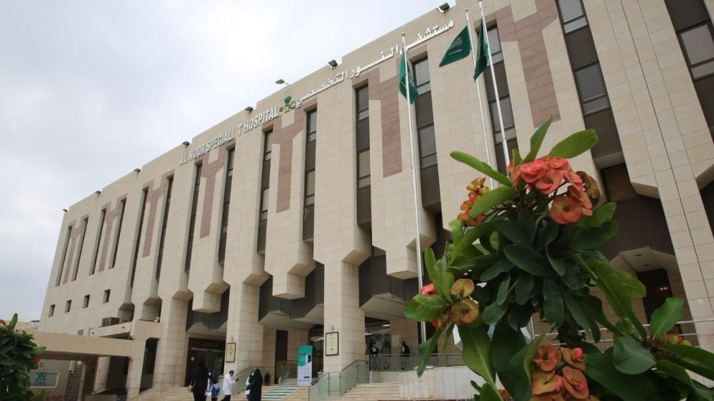 تجمع مكة الصحي ينجح في إزالة ورم ضخم بحجم 400 جرام من رأس معتمرة