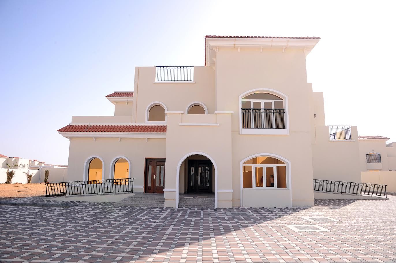 الامارات | 6 فئات لحصول المواطنة غير المتزوجة على مساعدة سكنية