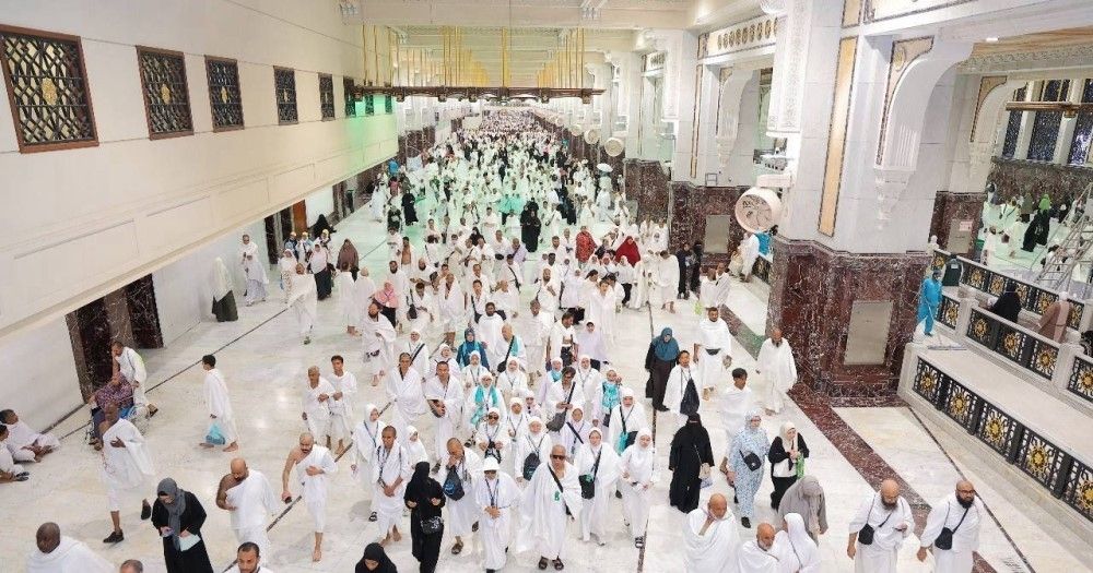 السديس: نجاح خطة العشر الوسطى وتعزيز التجربة الرقمية في الحرمين