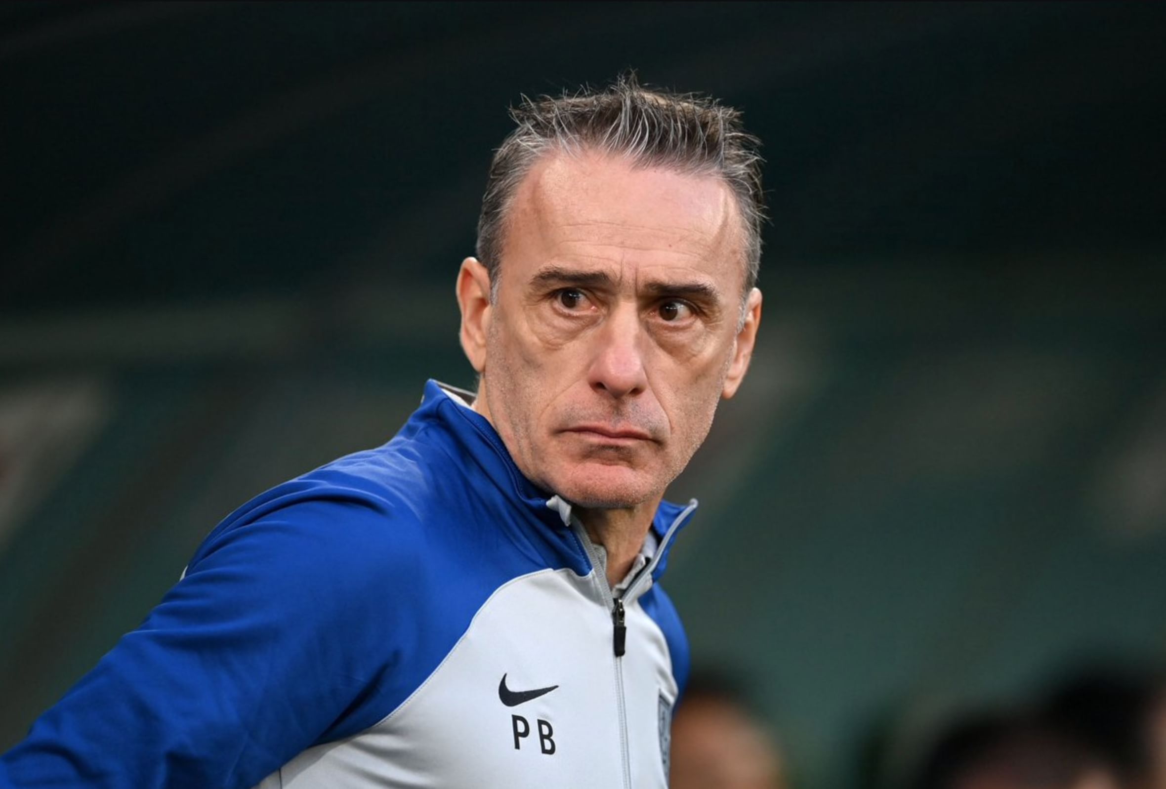 الامارات | اتحاد الكرة يُقيل مدرب المنتخب باولو بينتو وجهازه الفني المساعد