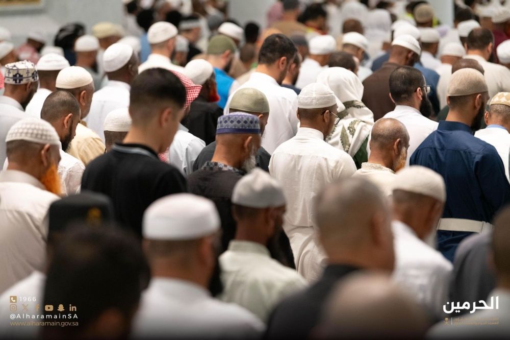 السديس: توجيهات القيادة وراء نجاح الخطة التشغيلية في الحرمين الشريفين