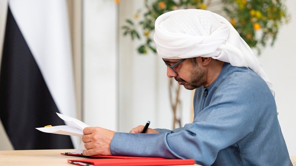 رئيس الدولة يبحث مع رئيس وزراء مونتينيغرو تعزيز علاقات التعاون ويشهد توقيع اتفاقيتين بين البلدين