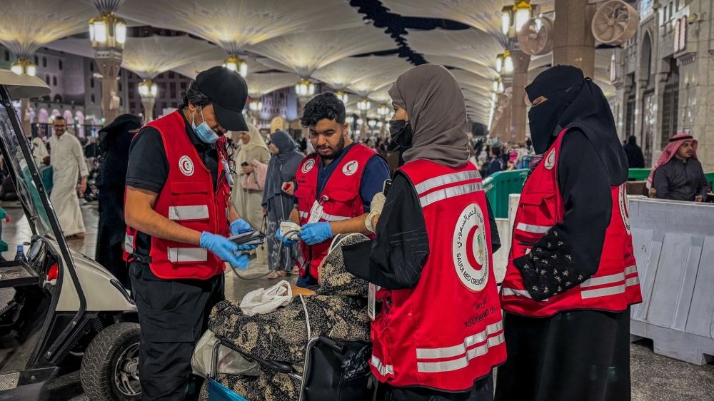 إعادة النبض لمعتكف تعرض لنوبة قلبية في المسجد النبوي الشريف