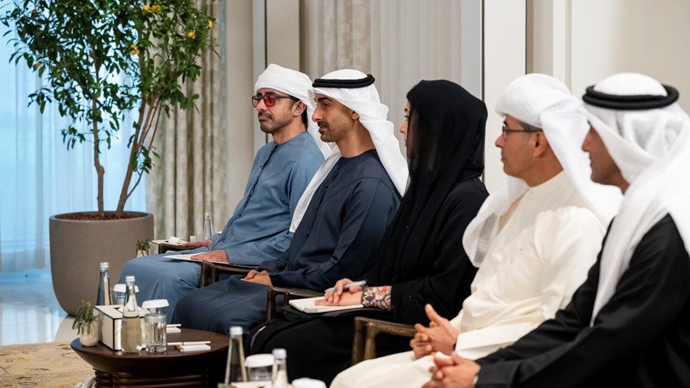 رئيس الدولة يبحث مع رئيس وزراء مونتينيغرو تعزيز علاقات التعاون ويشهد توقيع اتفاقيتين بين البلدين