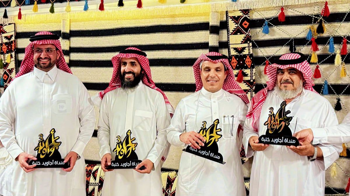 ليلة وفاء " أجاويد 3 ".. أطباء يعودون لتكريم معلمهم بعد 30 عامًا في "منداة ختبة"