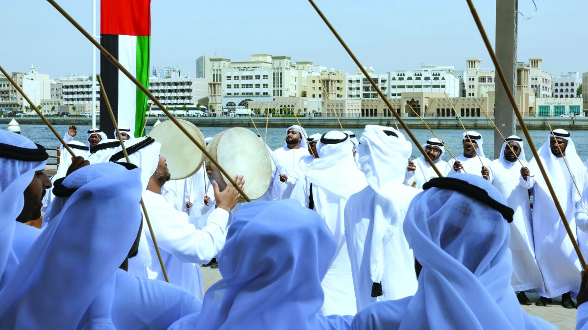 الامارات | «الأعراس الجماعية».. بديل «البذخ والديون» وتكريس للتقاليد الأصيلة   