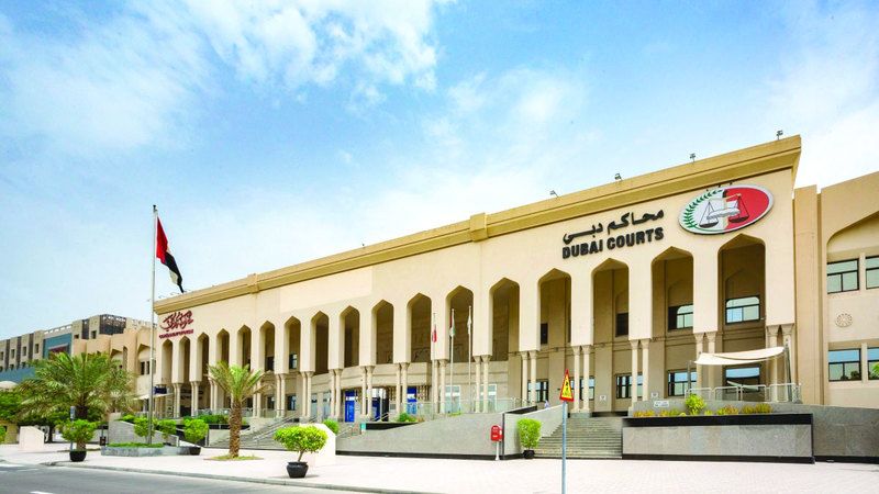 الامارات | نزاع قضائي بين صديقين على سيارة فارهة
