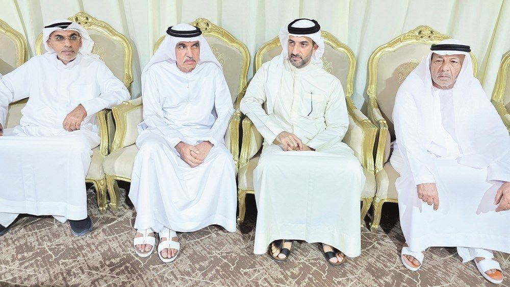 عبدالله بن سالم وسلطان بن أحمد يعزيان في وفاة علياء جمعة عبدالله