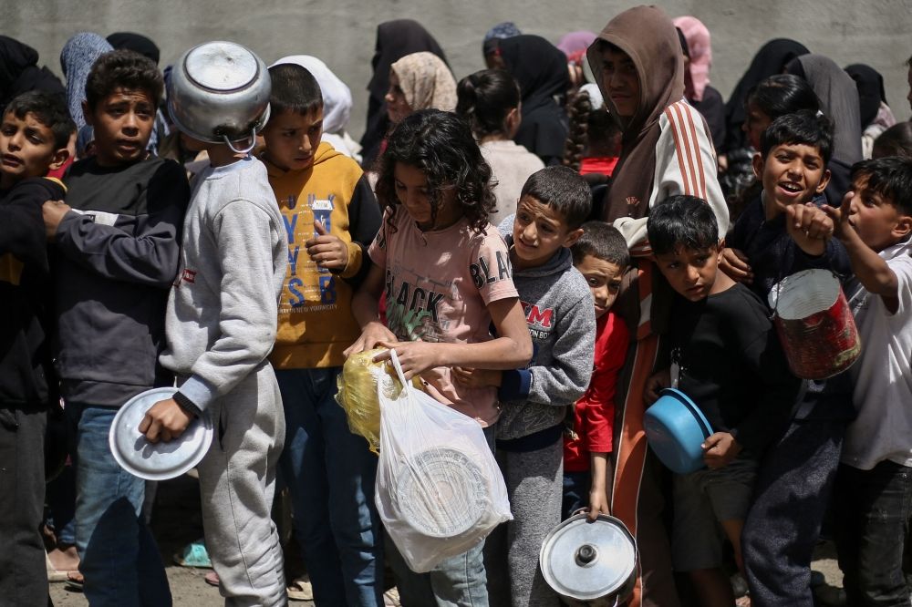 17952 شهيدًا و350 معتقلًا.. جرائم الاحتلال تتواصل ضد أطفال فلسطين