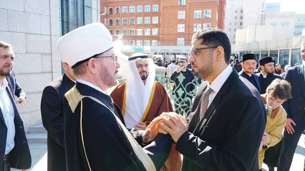 «الشؤون الإسلامية» تعزز التعاون مع «الإدارة الدينية لمسلمي روسيا»
