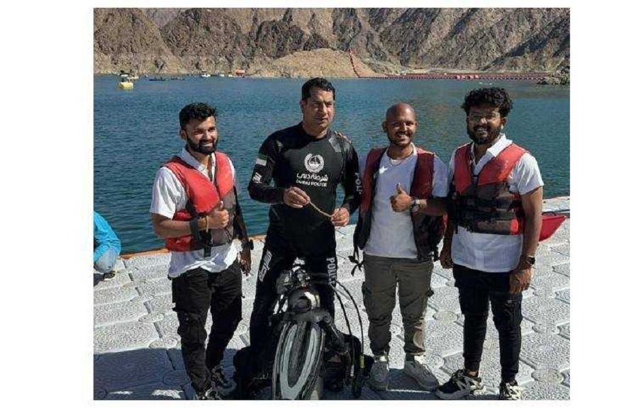 الامارات | شرطة دبي تعيد عقداً ثميناً لسائح