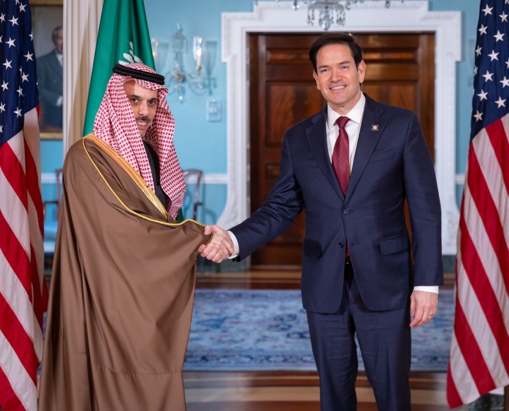 واشنطن.. وزير الخارجية يبحث العلاقات الاستراتيجية مع نظيره الأمريكي