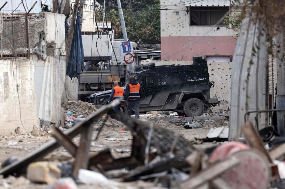 استشهاد 12 فلسطينيًا في قصف استهدف منزلًا وتجمعًا بقطاع غزة اليوم