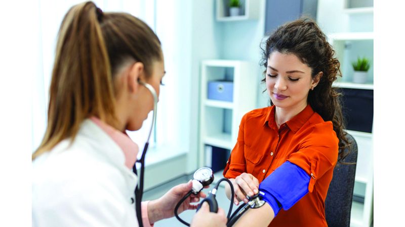 الامارات | 13 فحصاً طبياً لحياة خالية من الأمراض
