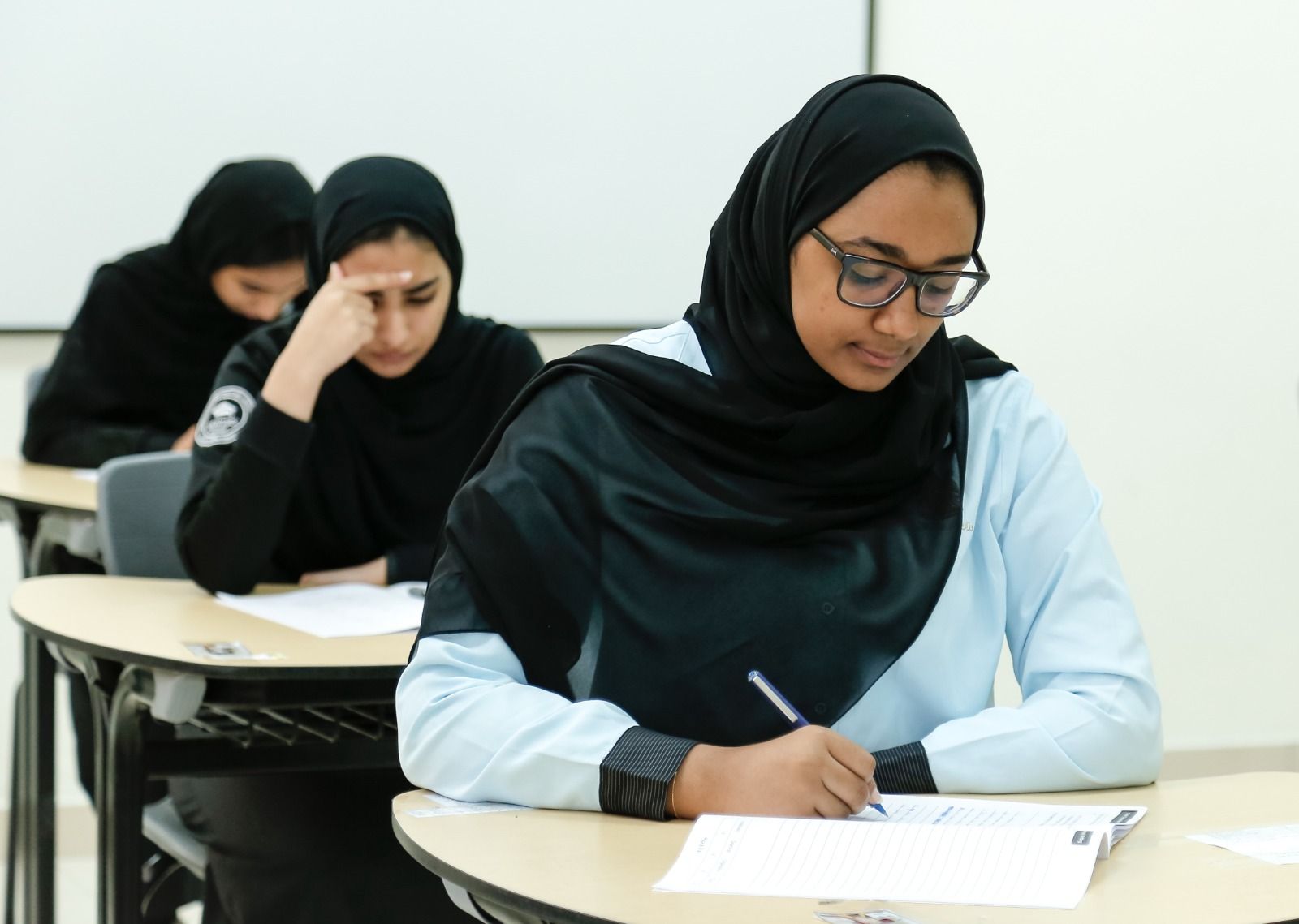 الامارات | الاختبارات التكوينية  للفصل الدراسي الثالث  تبدأ 28 إبريل الجاري