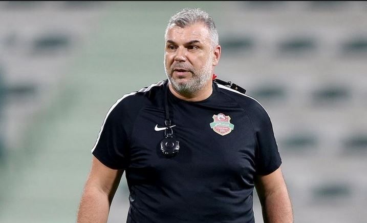 الامارات | كوزمين قلق من خوض الشارقة نهائي "أبطال آسيا" على عشب اصطناعي