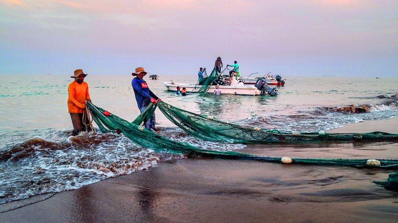 الامارات | شباك الأمل.. مع آخر ضوء