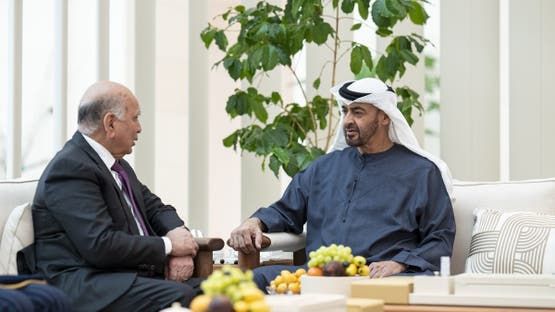 الخليج اليوم .. محمد بن زايد ووزير خارجية العراق يناقشان القضايا الدولية