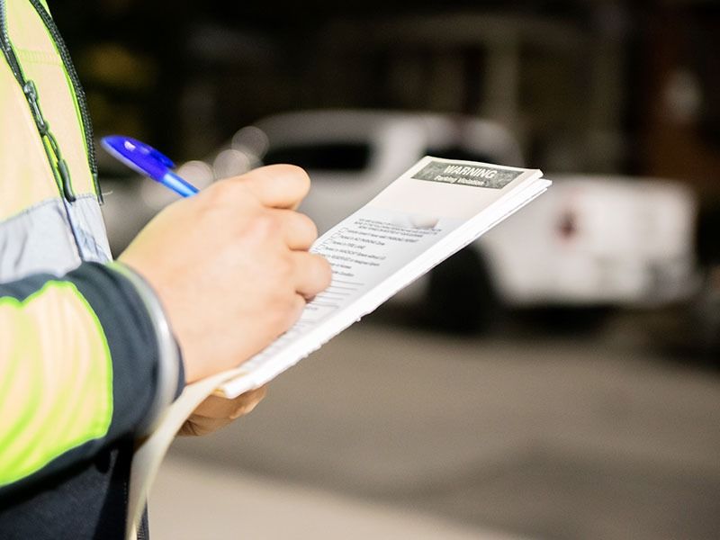 الامارات | إسقاط المخالفات المرورية التي مضى على ارتكابها 10 سنوات في الشارقة