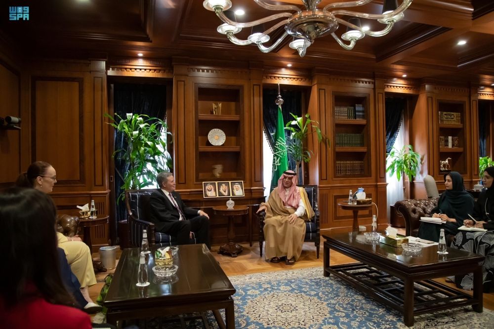 "الجبير" يبحث المستجدات الدولية مع عضو مجلس الشيوخ الأمريكي