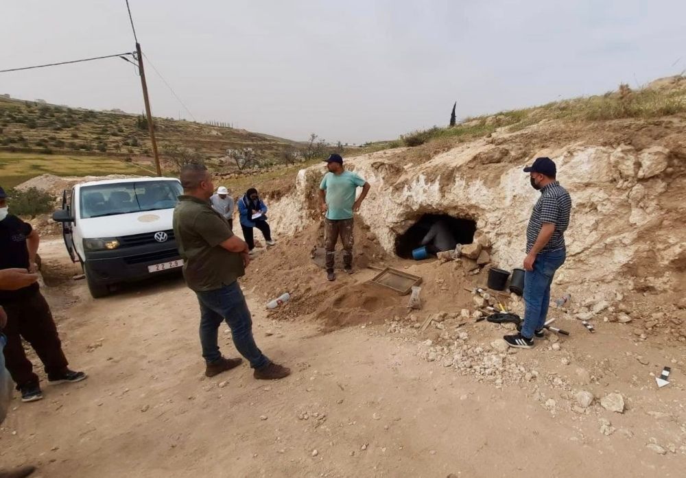فلسطين.. اكتشاف مقابر أثرية من الحقبة الكنعانية في مدينة الخليل