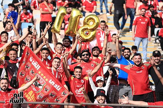 جمهور الأهلى يزلزل استاد القاهرة قبل مباراة صن داونز فى إياب نصف نهائى الأبطال