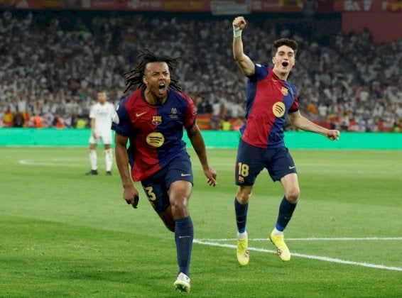 كأس إسبانيا: برشلونة يكرس تفوقه على ريال مدريد بعد التمديد ويحرز اللقب