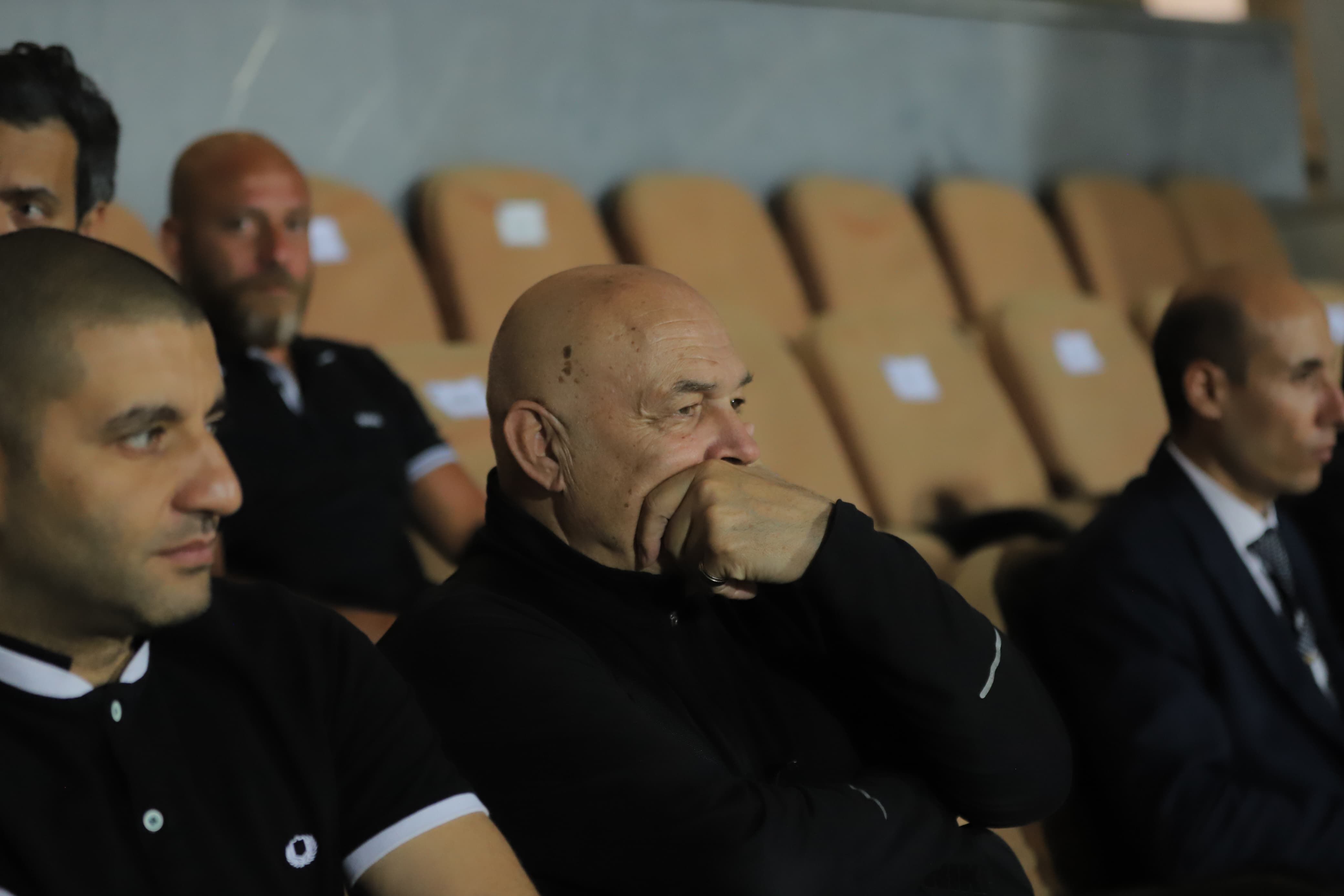 حسام وإبراهيم حسن وشيتوس يشهدون افتتاح أمم أفريقيا بين مصر وجنوب أفريقيا