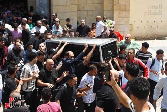 مشاهد من تشييع جنازة أمح الدولي مشجع الأهلي الراحل
