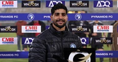 إبراهيم عادل يواصل الغياب عن بيراميدز أمام حرس الحدود بسبب إصابة السمانة