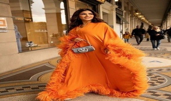 مي عمرتردّ بطريقة عملية على الأخبار التي تم تداولها عن خضوعها للتجميل