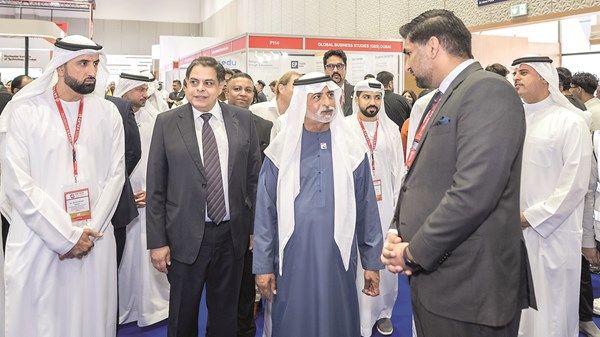 نهيان بن مبارك: الإمارات وجهة تعليمية عالمية جاذبة