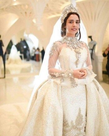 بلقيس تعرض فستان زفافها في مزاد بعد 9 سنوات لهذا السبب مؤثر