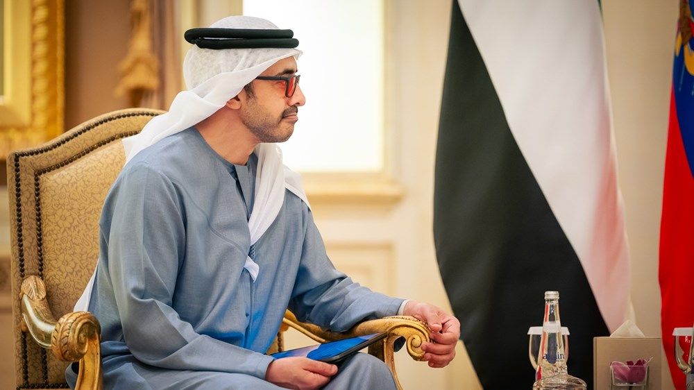 عبدالله بن زايد ورئيس الإكوادور يبحثان تعزيز علاقات التعاون بين البلدين