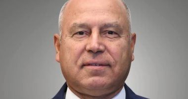 كامل الوزير يستعرض موقف مشروعات التنمية الصناعية بصعيد مصر