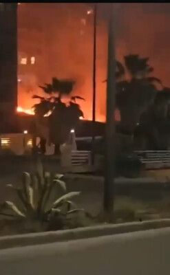 حزيق في منطقة الرملة البيضاء وفرق الاطفاء تعمل على اخماده