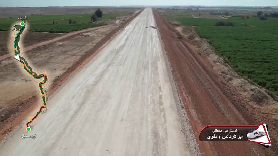 شاهد أحدث صور للخط الثانى من القطار الكهربائى السريع "أكتوبر - أبوسمبل"
