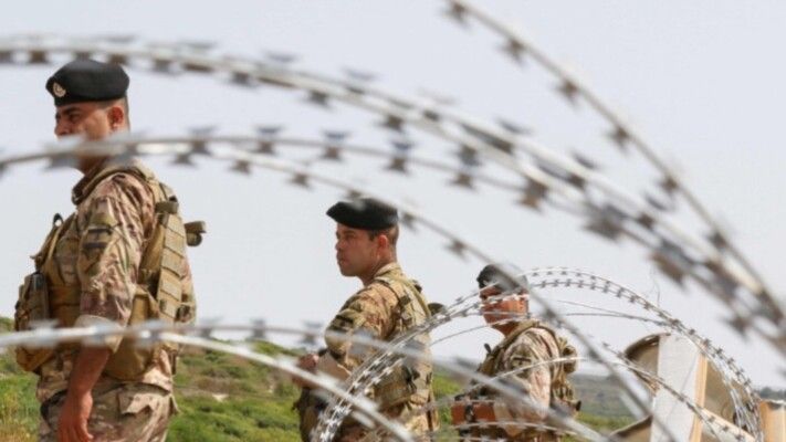 "الأنباء": الأمن والانتخابات والحدود على طاولة مجلس الدفاع اليوم ومعارك بلدية شرسة بإقليم الخروب