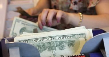 بالبنك المركزى 50.74 جنيه.. سعر الدولار اليوم الجمعة 2-5-2025 أمام الجنيه