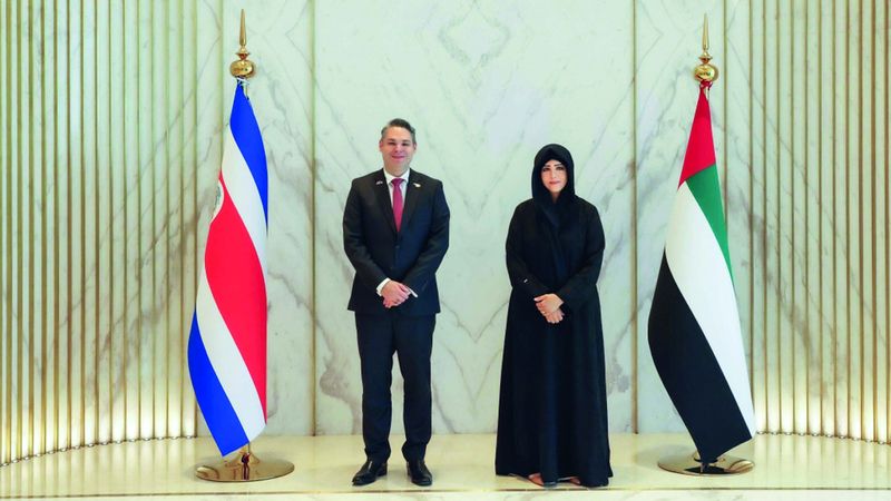 الامارات | لطيفة بنت محمد تلتقي وزير الثقافة والشباب في كوستاريكا