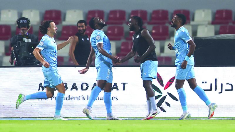 الامارات | بني ياس يهدي نقاط «الملك» إلى شباب الأهلي