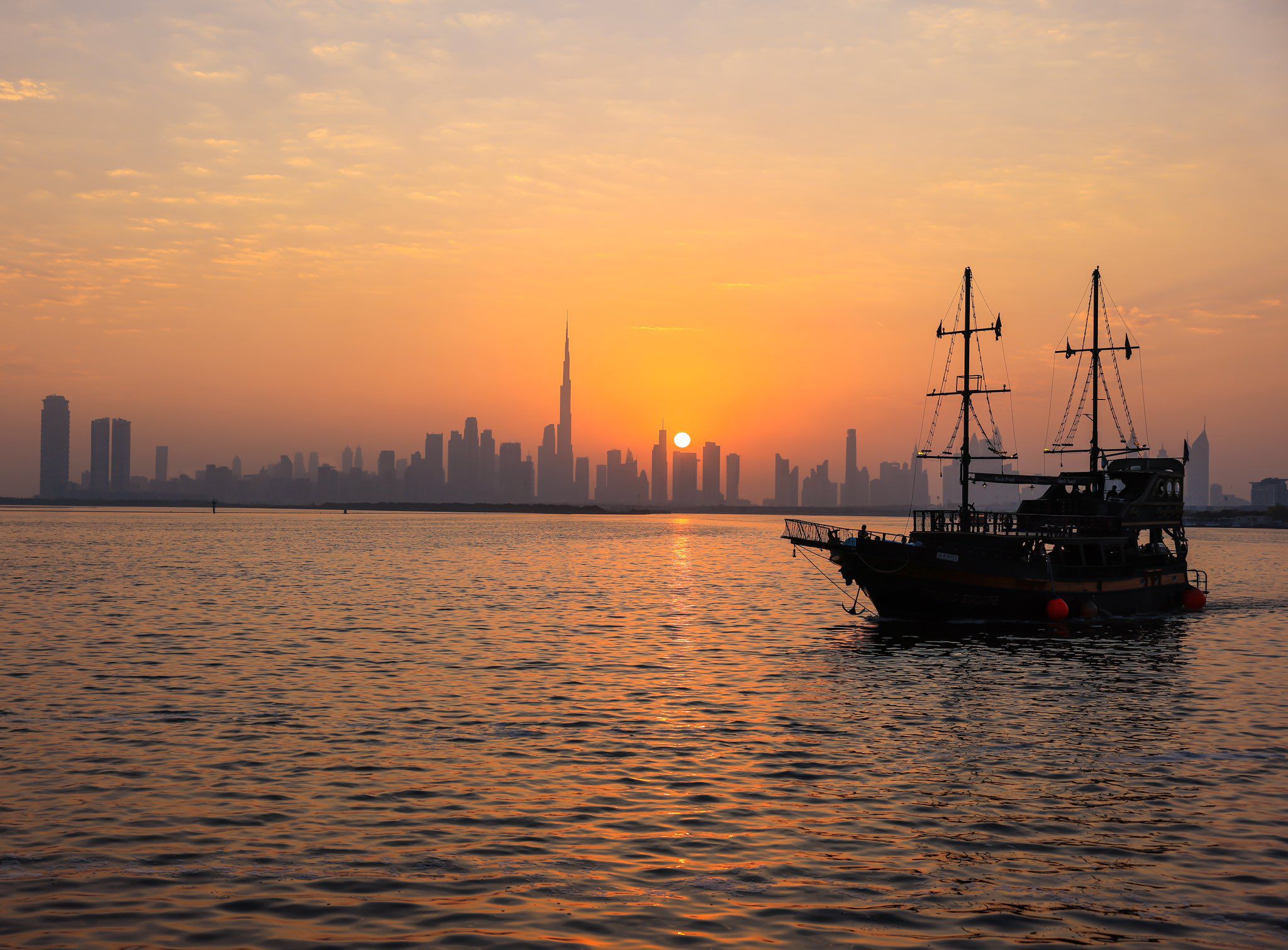 الامارات | انخفاض درجات الحرارة الثلاثاء المقبل