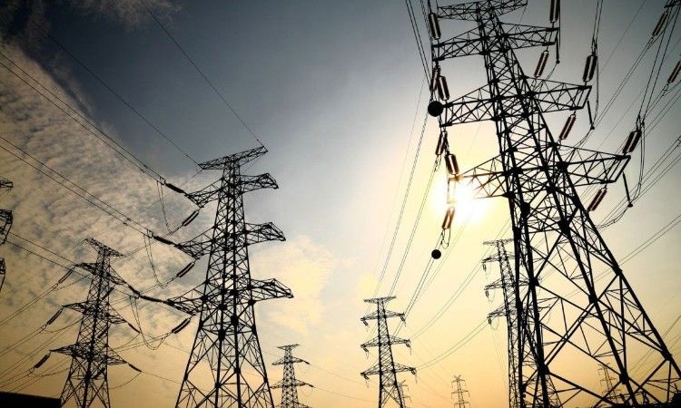 الكهرباء تنفصل عن القابضة... ومصر تفتح بوابة التحرير الكامل لسوق الطاقة