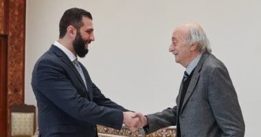 جنبلاط يؤكد للشرع رفضه مطالب البعض بالحماية الدولية للدروز فى سوريا