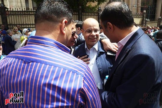 توافد نجوم الصحافة للتسجيل بالجمعية العمومية ومد التسجيل حتى الساعة الثانية