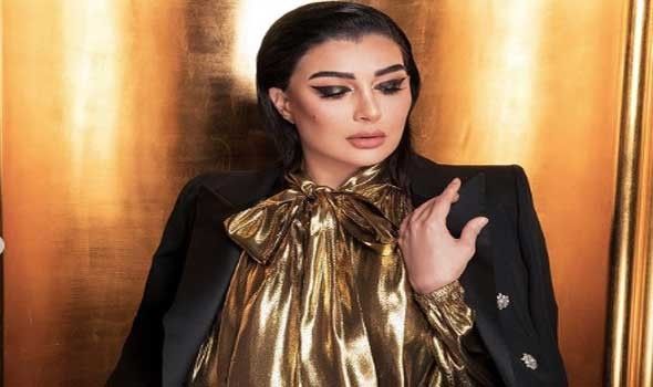 غادة عبد الرازق تهاجم مخرجين يتجاهلون مصلحة الممثل وتصفهم بالخطرين