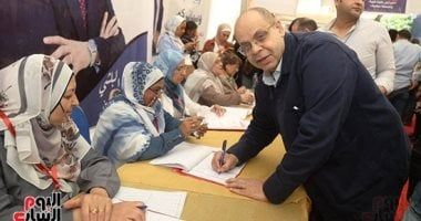 أكرم القصاص يسجل فى كشوف الجمعية العمومية لنقابة الصحفيين